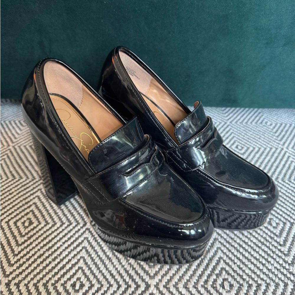 Jessica Simpson Blaton platform pump